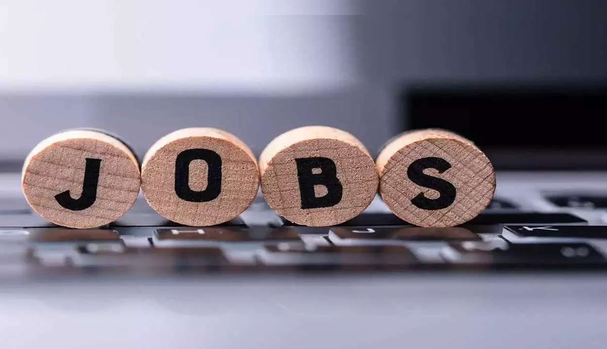 Magicbricks jobs 2025